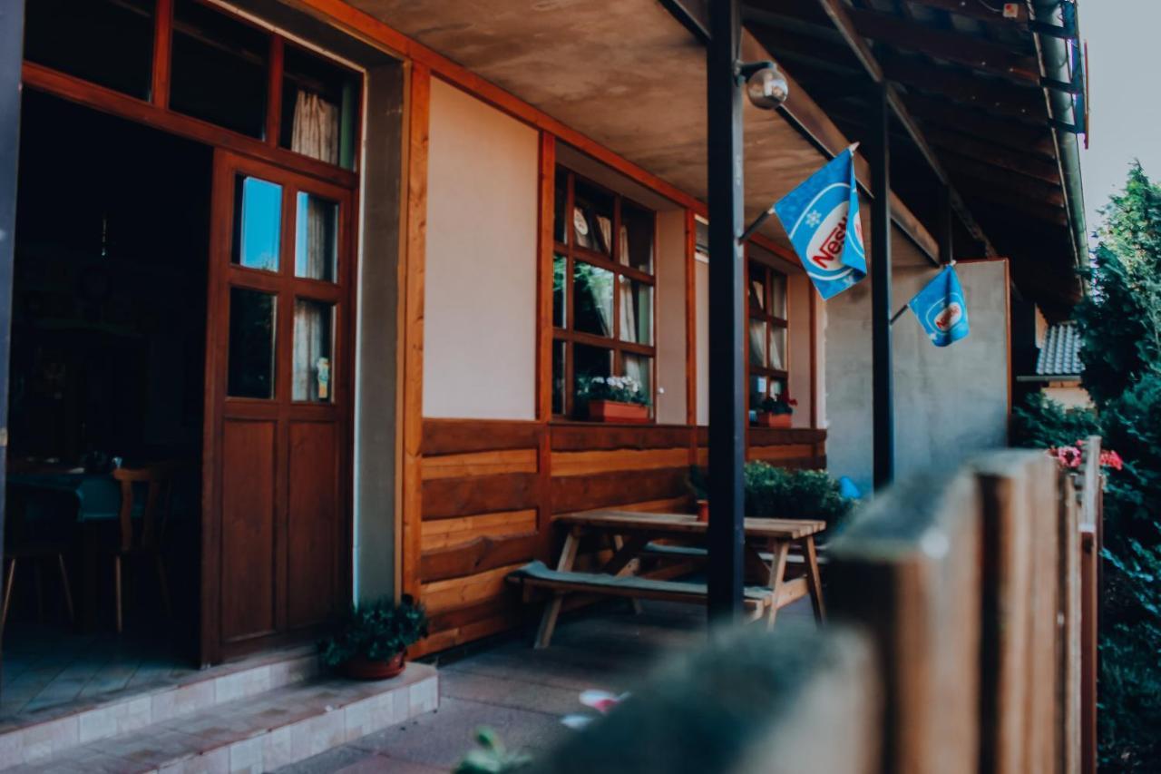 Penzion Na Vosverku Челаковице Экстерьер фото